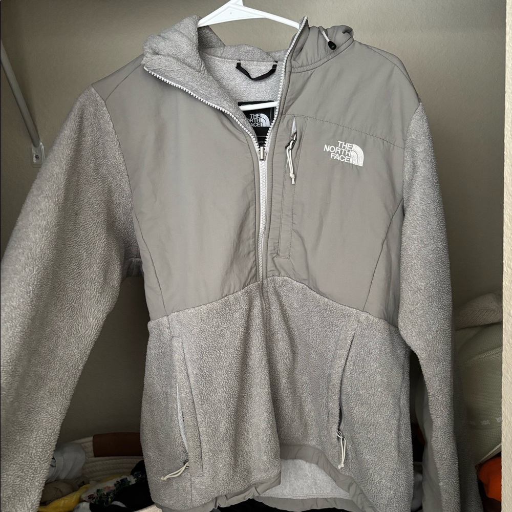 North face fleece zip up jacket